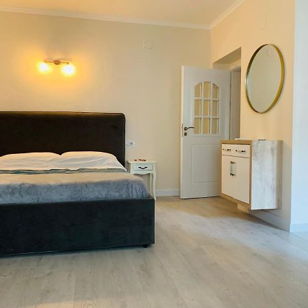 N&N Apartment Përmet Extérieur photo